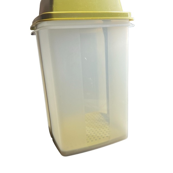 Tupperware Pic-a-Dillo vintage 1970’s pickle Keeper Avocado Green - Picture 3 of 9